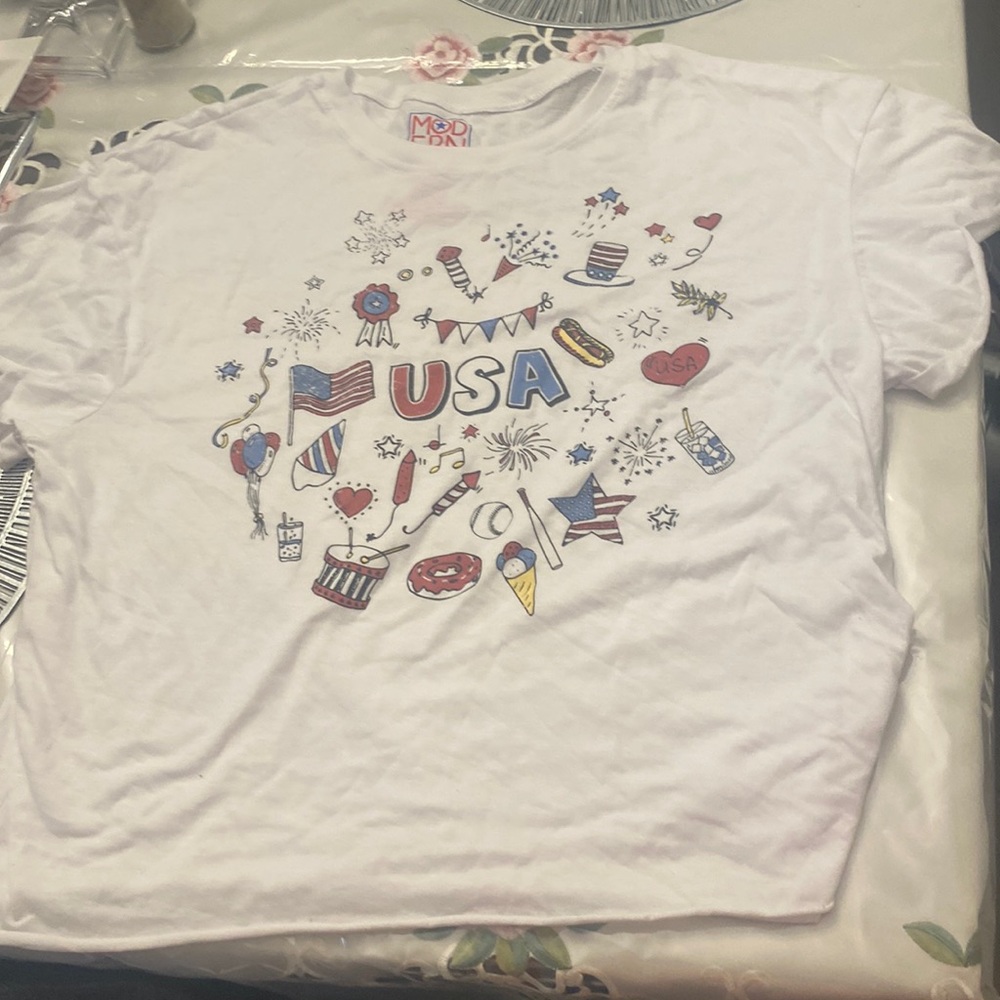 modern Lux Xl 4th of july tee shirt